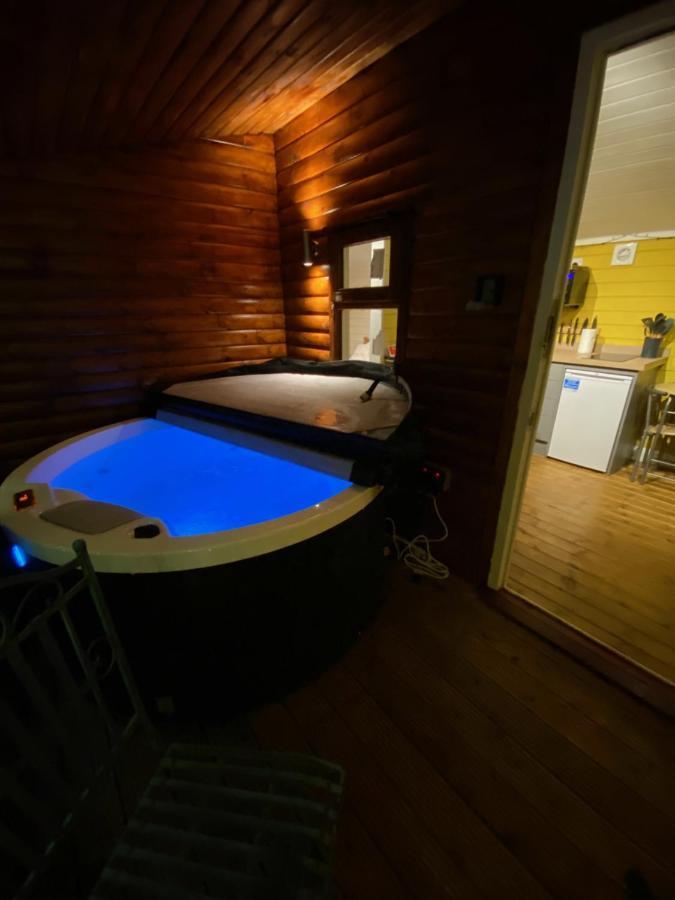 Suite with Hot Tub